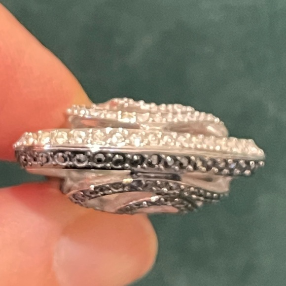 Sparkling triple heart cage style Swarovski pendant. - Picture 2 of 4